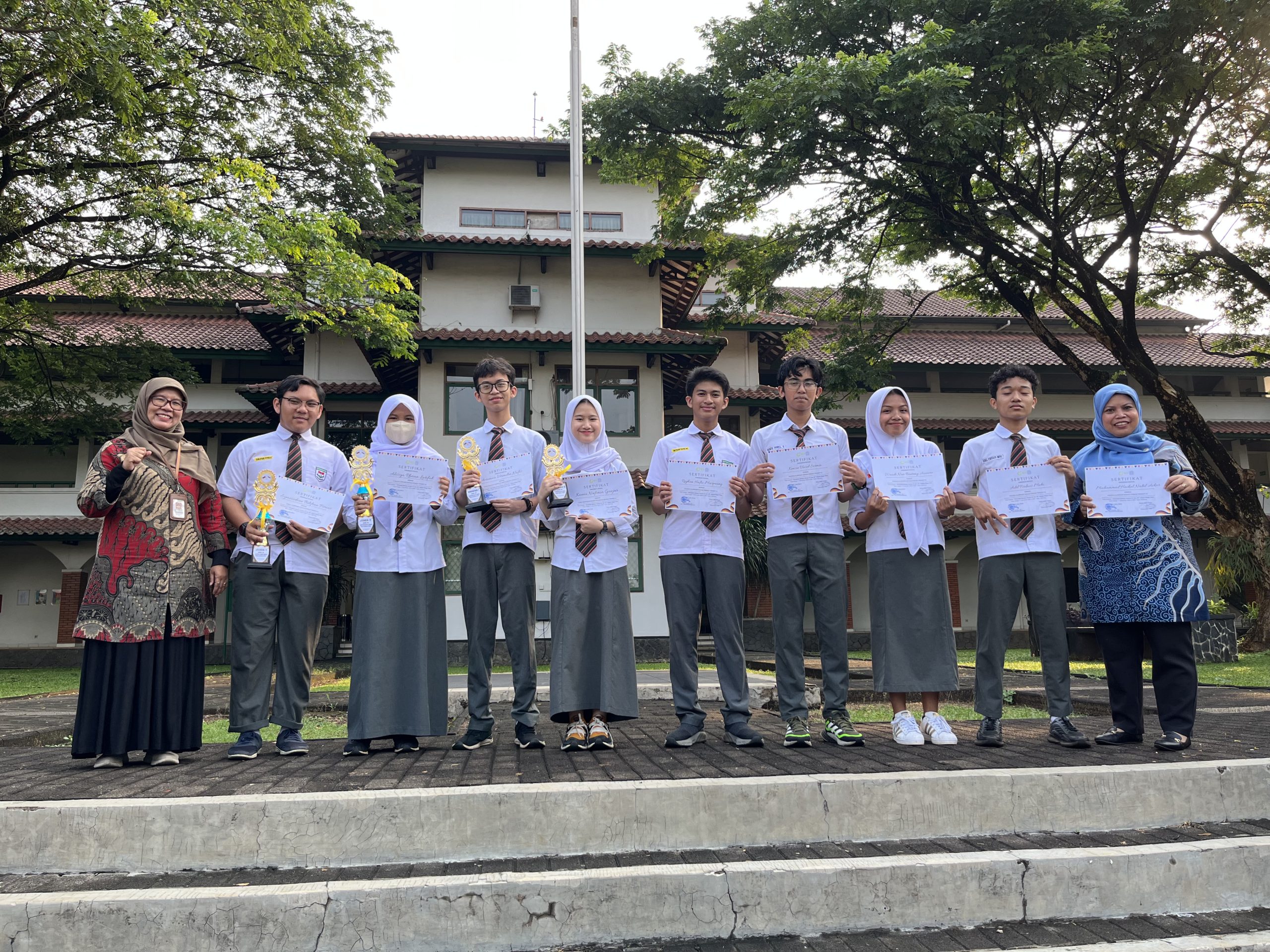 Cara memilih sekolah dengan benar